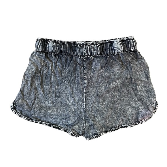 Forever21 chambray shorts - Picture 4 of 5